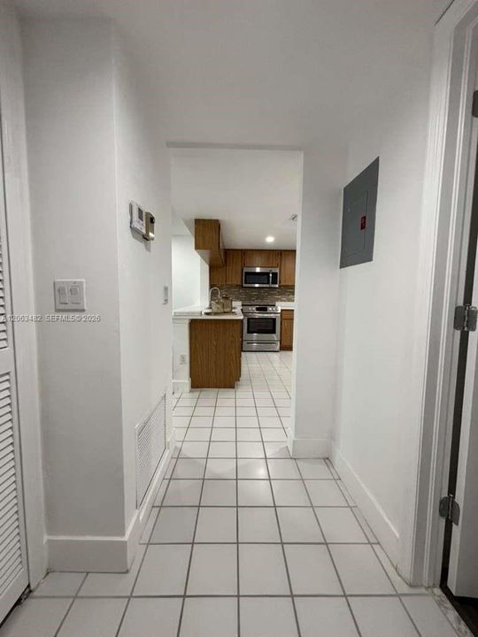 В аренду: $2,200 (2 спален, 2 ванн, 1201 Квадратных фут)