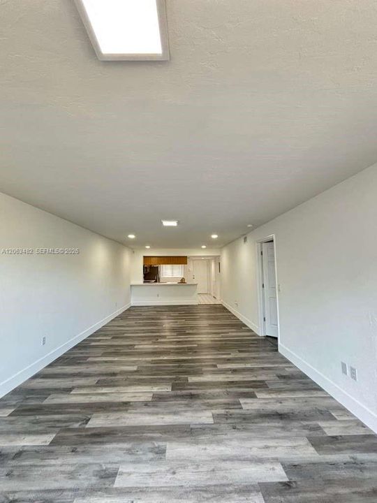 В аренду: $2,200 (2 спален, 2 ванн, 1201 Квадратных фут)