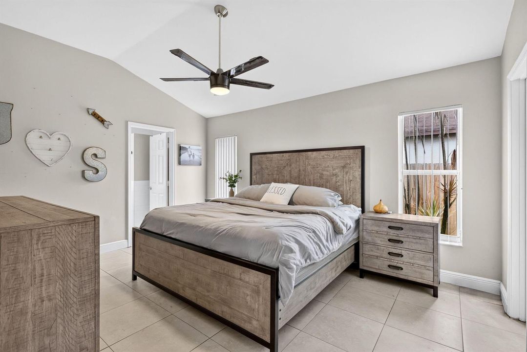 25-web-or-mls-5P1A2332