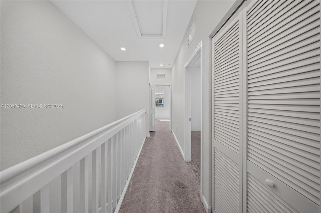 На продажу: $430,000 (3 спален, 2 ванн, 1393 Квадратных фут)