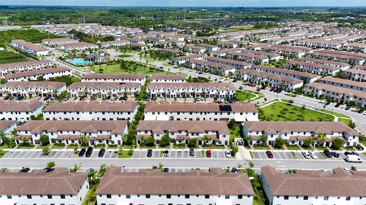 На продажу: $430,000 (3 спален, 2 ванн, 1393 Квадратных фут)