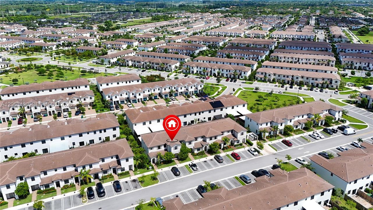 На продажу: $430,000 (3 спален, 2 ванн, 1393 Квадратных фут)