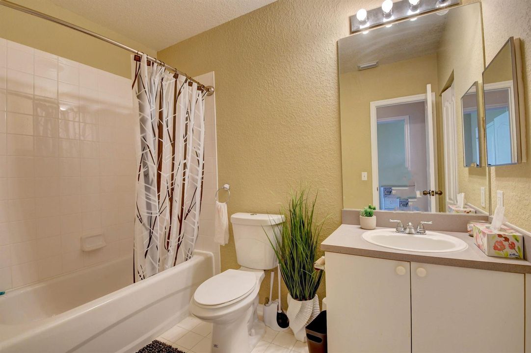 2nd Bathroom