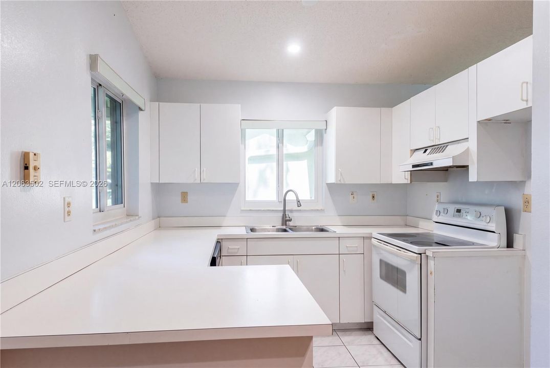 En Venta: $515,000 (3 camas, 2 baños, 1197 Pies cuadrados)