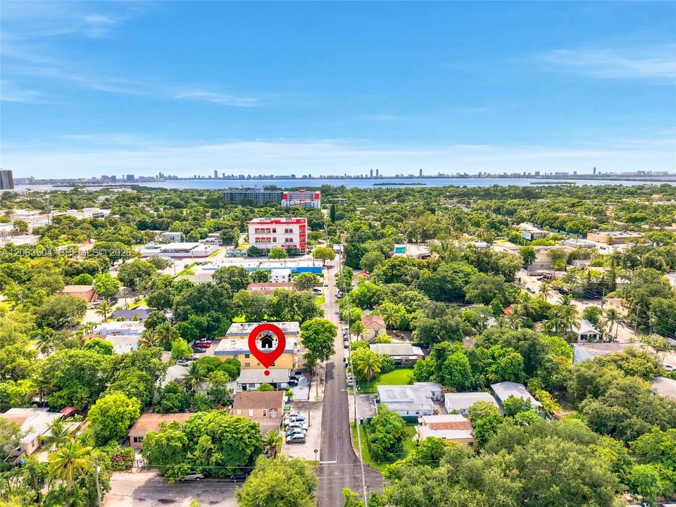 В аренду: $3,350 (3 спален, 1 ванн, 2300 Квадратных фут)