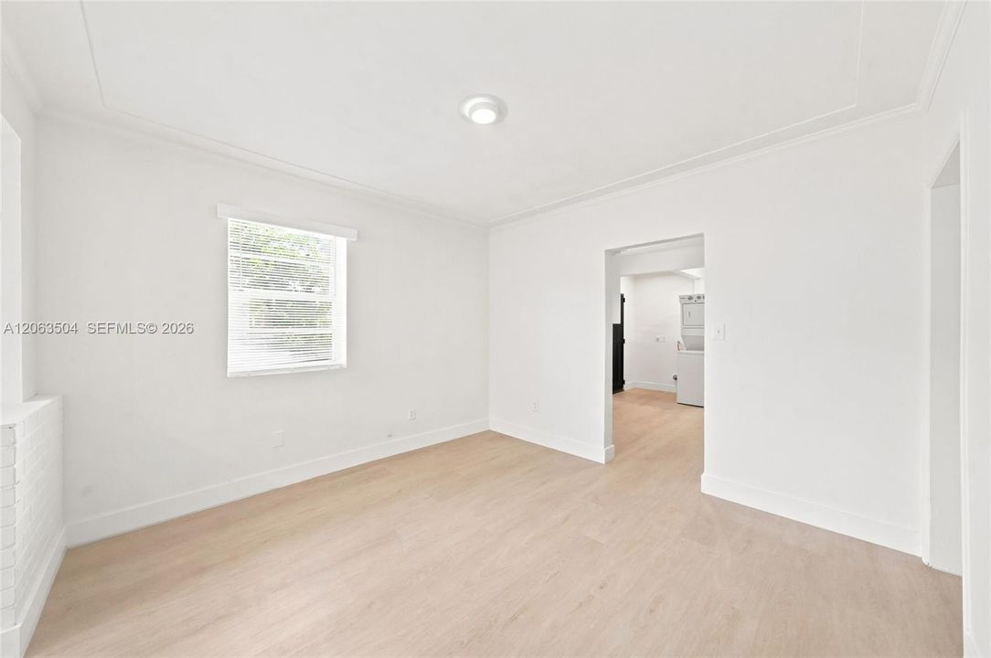 В аренду: $3,350 (3 спален, 1 ванн, 2300 Квадратных фут)