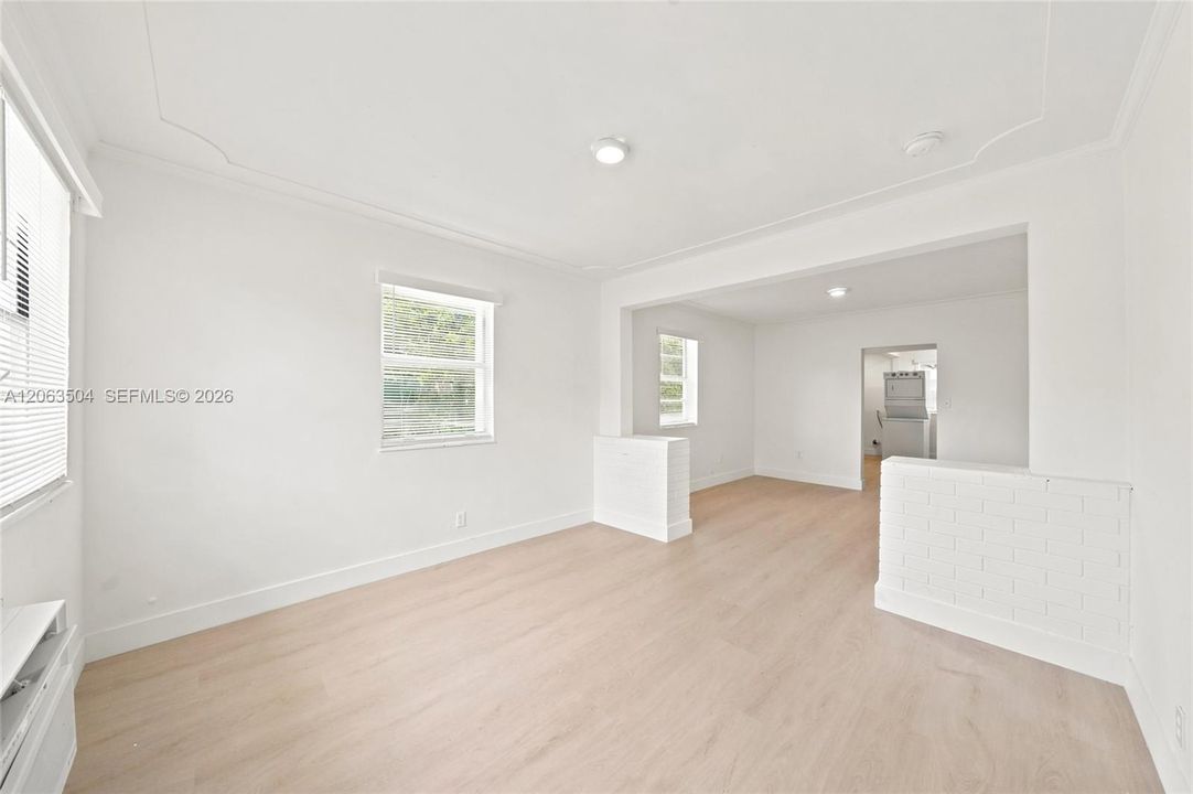 В аренду: $3,350 (3 спален, 1 ванн, 2300 Квадратных фут)