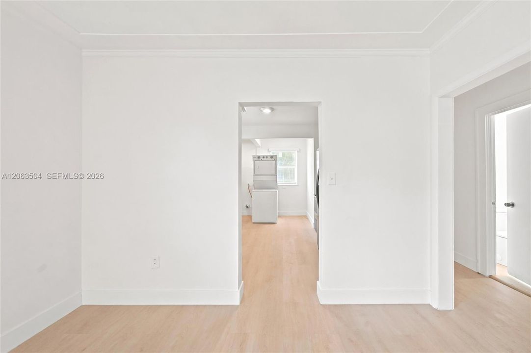 В аренду: $3,350 (3 спален, 1 ванн, 2300 Квадратных фут)