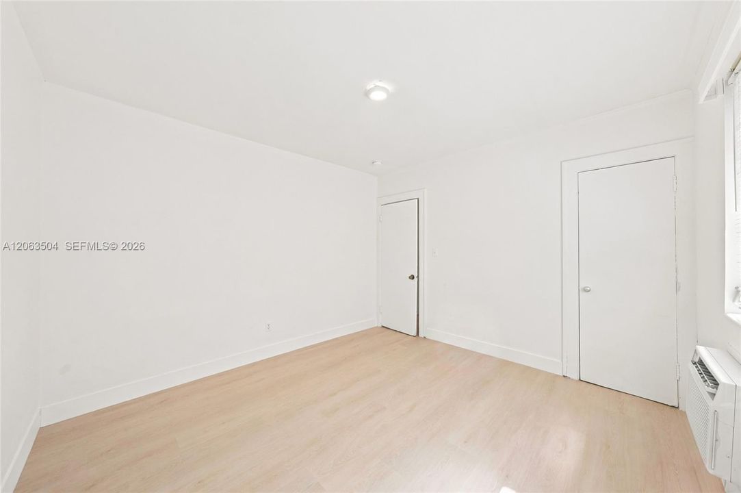 В аренду: $3,350 (3 спален, 1 ванн, 2300 Квадратных фут)