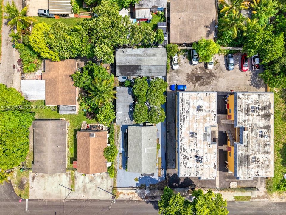 В аренду: $3,350 (3 спален, 1 ванн, 2300 Квадратных фут)