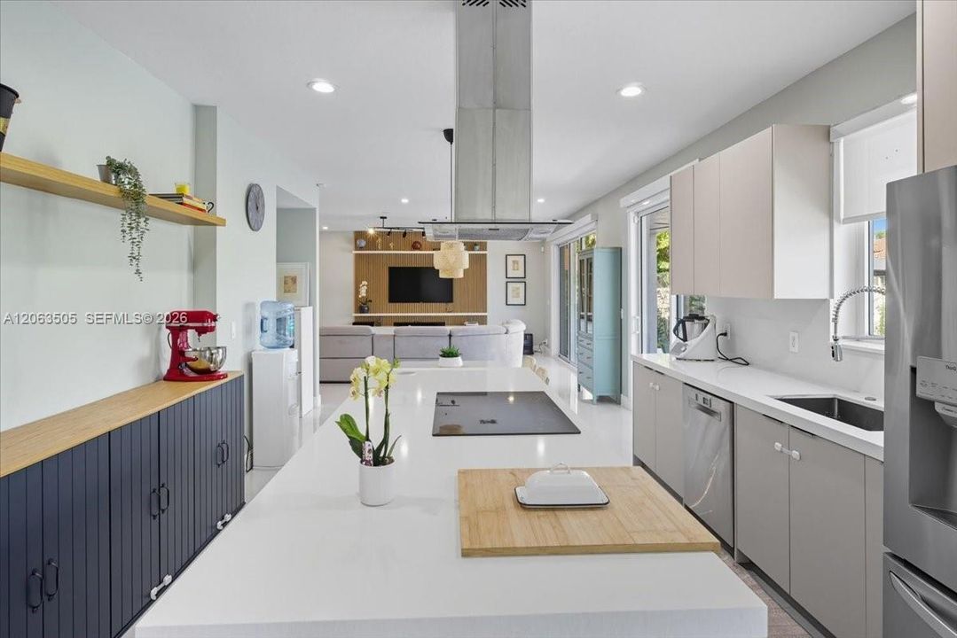 En Venta: $1,390,000 (5 camas, 3 baños, 3416 Pies cuadrados)