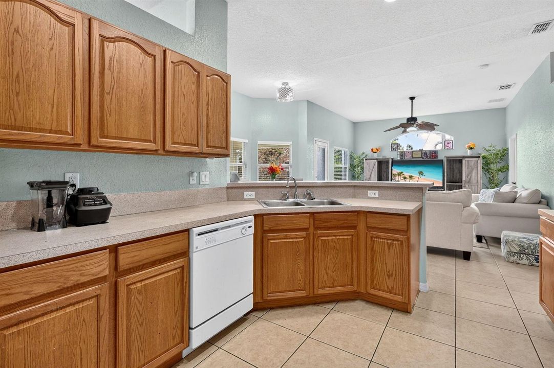 24-web-or-mls-5P1A4713