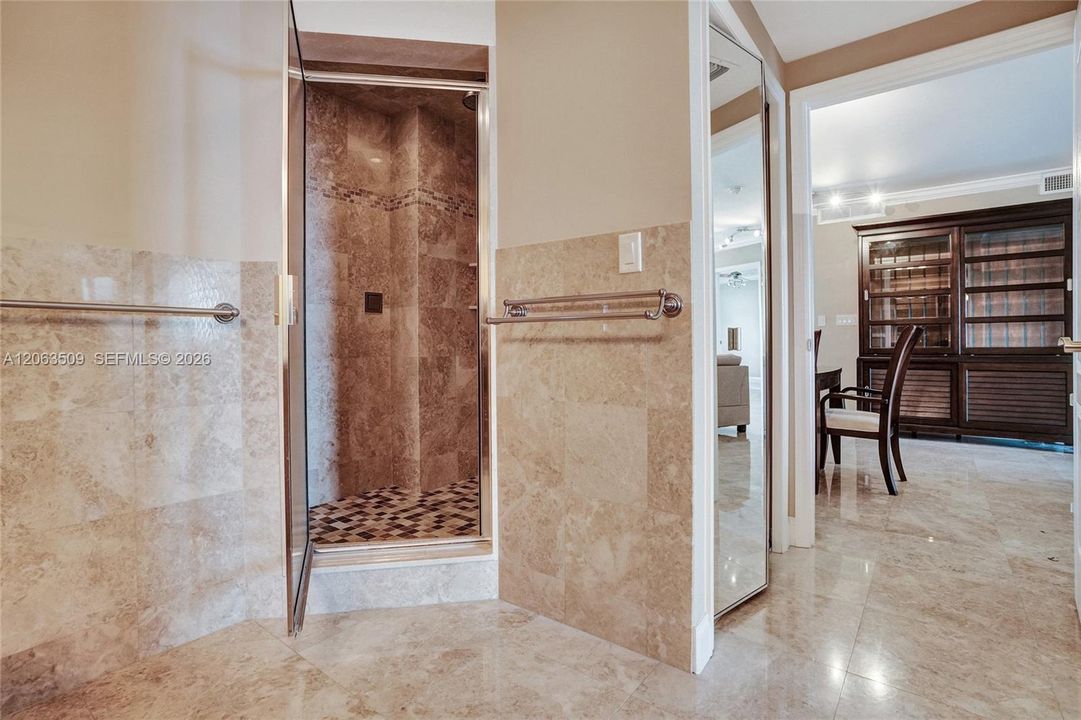 В аренду: $3,500 (2 спален, 2 ванн, 1120 Квадратных фут)