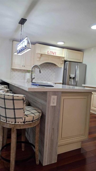 Kitchen b