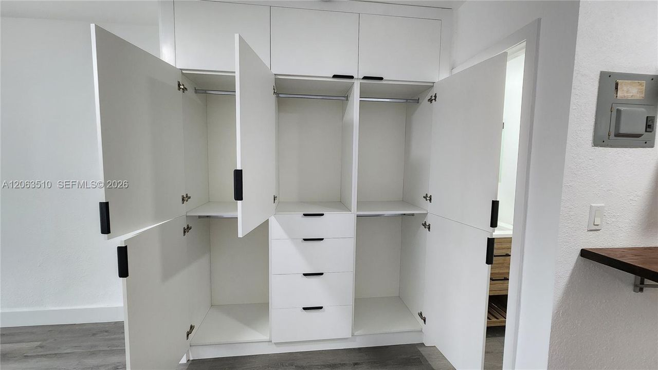 В аренду: $1,650 (0 спален, 1 ванн, 468 Квадратных фут)