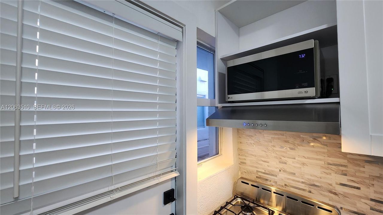 В аренду: $1,650 (0 спален, 1 ванн, 468 Квадратных фут)