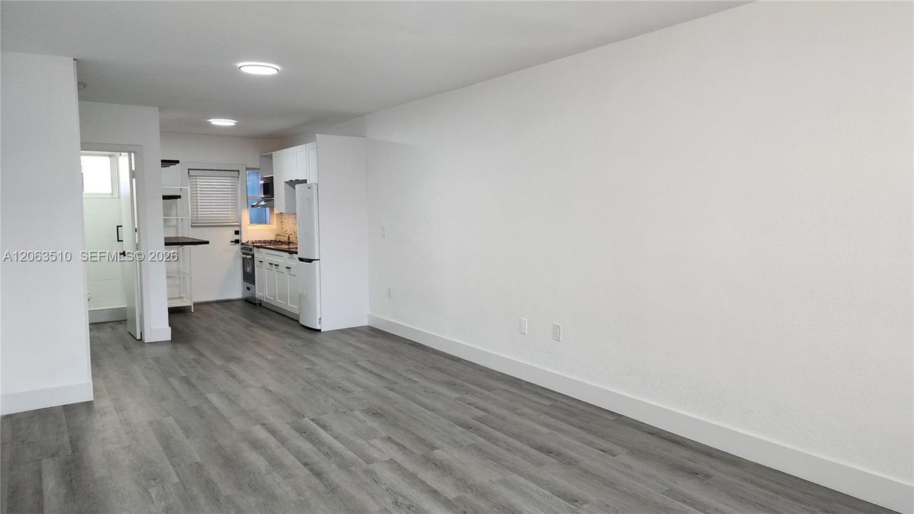 В аренду: $1,650 (0 спален, 1 ванн, 468 Квадратных фут)