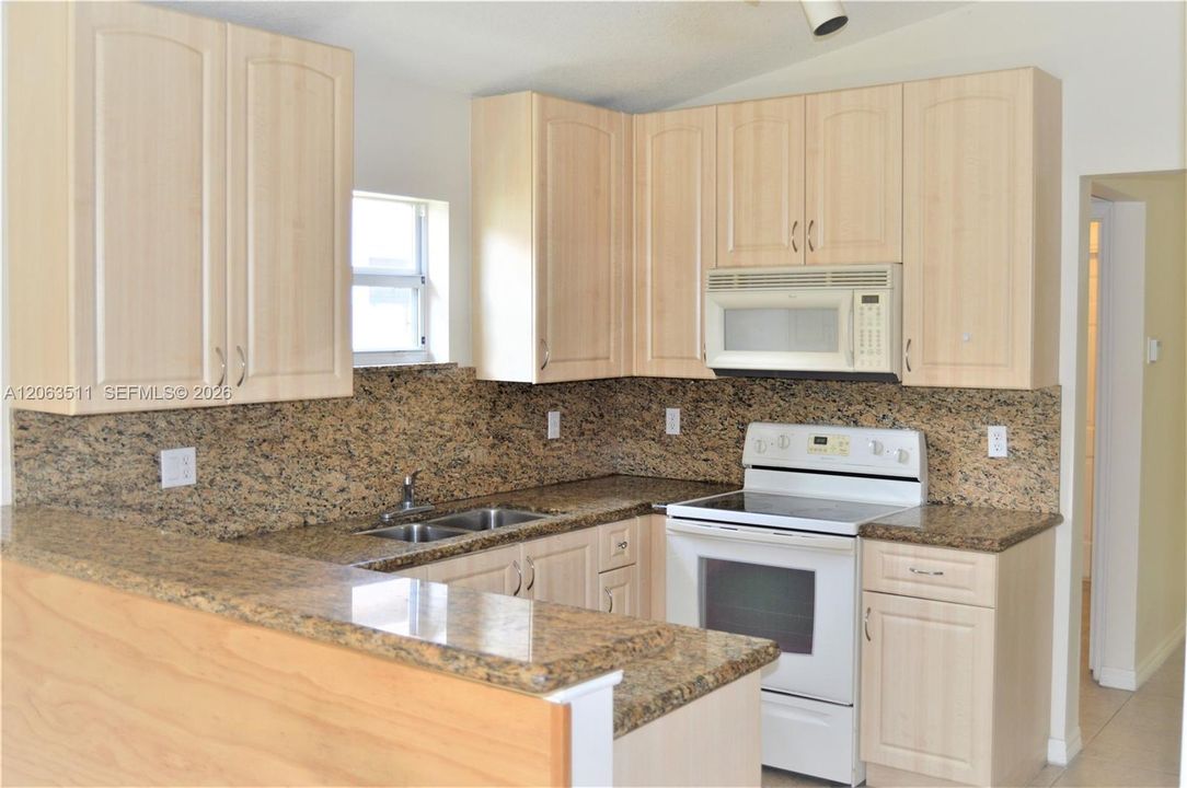 В аренду: $2,950 (3 спален, 2 ванн, 0 Квадратных фут)