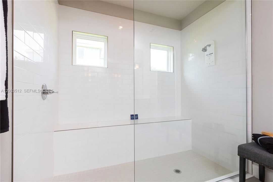 На продажу: $539,990 (4 спален, 3 ванн, 2551 Квадратных фут)