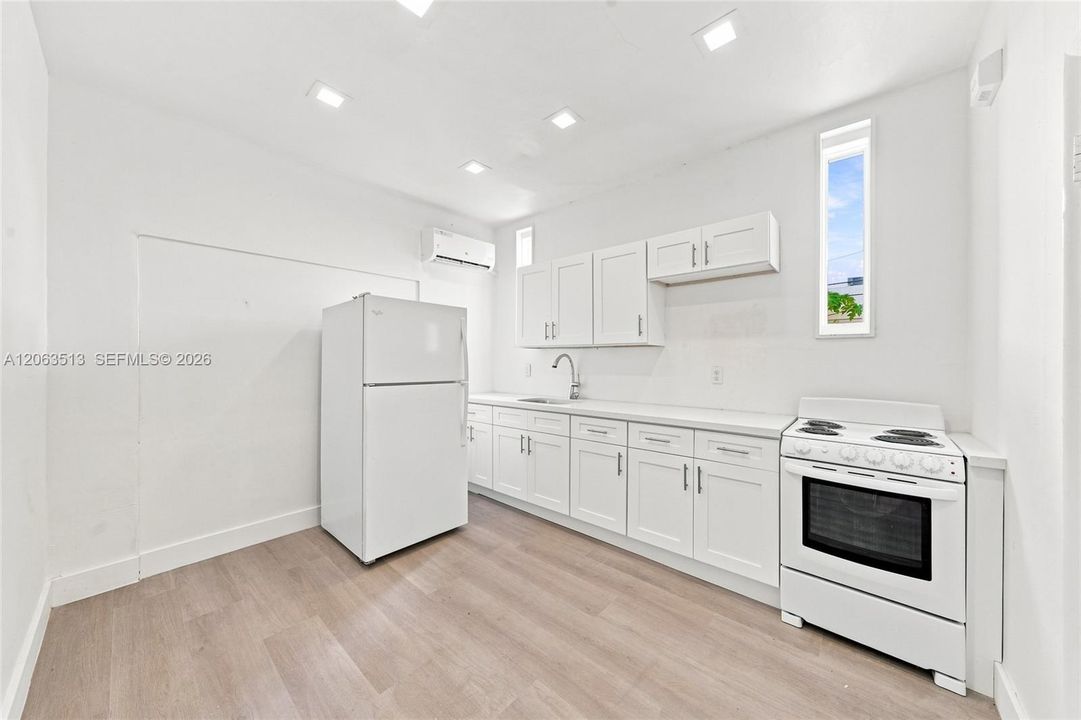 For Rent: $1,795 (2 beds, 1 baths, 3484 Square Feet)