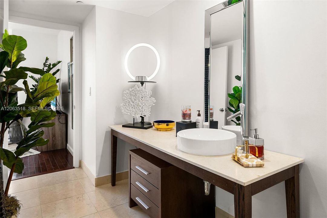 For Sale: $1,299,000 (2 beds, 2 baths, 1654 Square Feet)