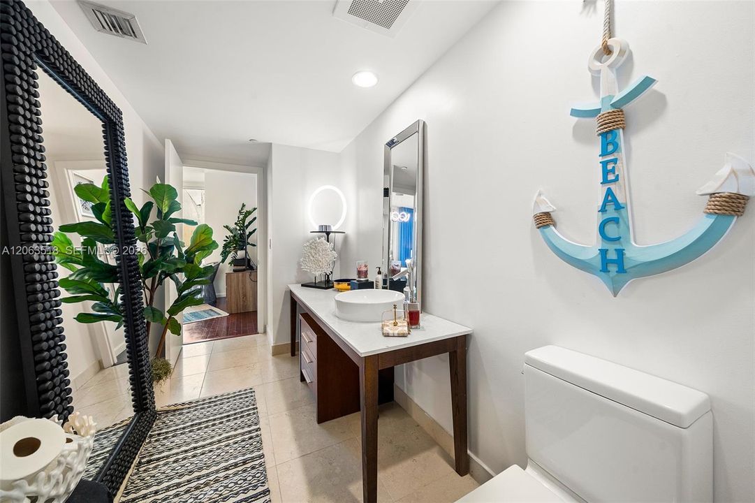For Sale: $1,299,000 (2 beds, 2 baths, 1654 Square Feet)