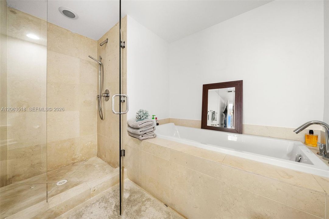 For Sale: $1,299,000 (2 beds, 2 baths, 1654 Square Feet)