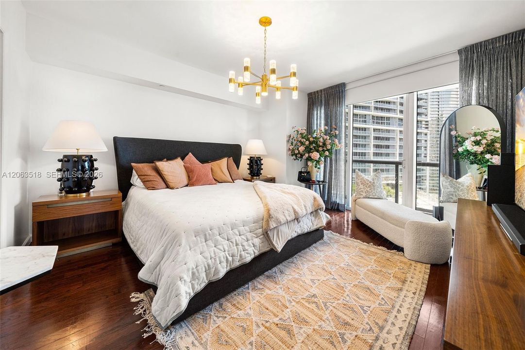 For Sale: $1,299,000 (2 beds, 2 baths, 1654 Square Feet)