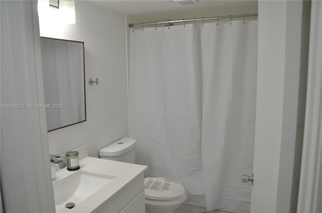 En Renta: $2,300 (2 camas, 2 baños, 1100 Pies cuadrados)