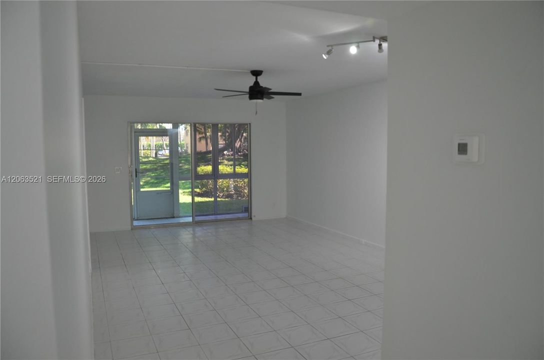 En Renta: $2,300 (2 camas, 2 baños, 1100 Pies cuadrados)