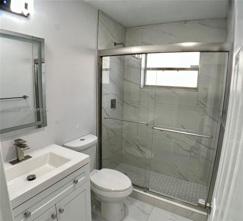 Activo con contrato: $289,900 (2 camas, 1 baños, 1061 Pies cuadrados)
