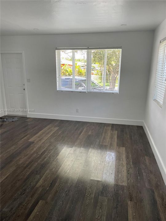 En Renta: $3,950 (3 camas, 2 baños, 1450 Pies cuadrados)