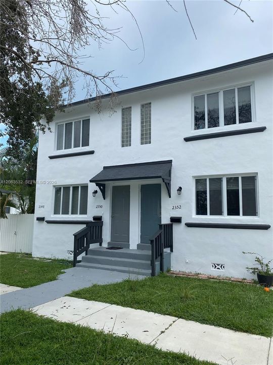 En Renta: $3,950 (3 camas, 2 baños, 1450 Pies cuadrados)