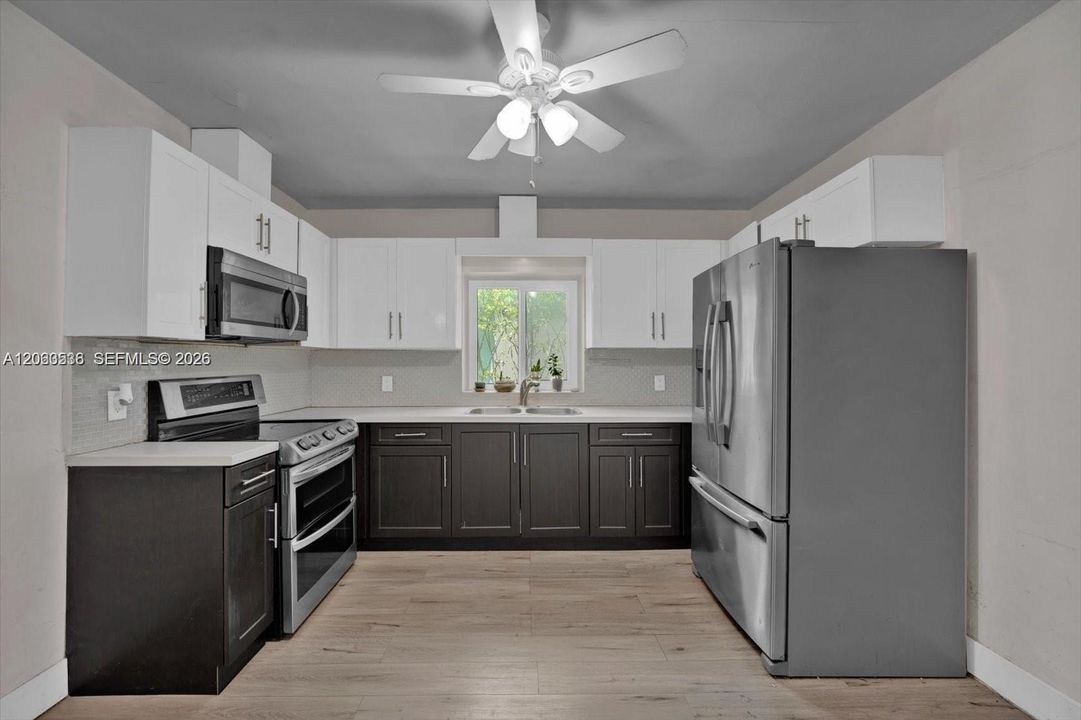For Rent: $2,500 (2 beds, 2 baths, 1200 Square Feet)