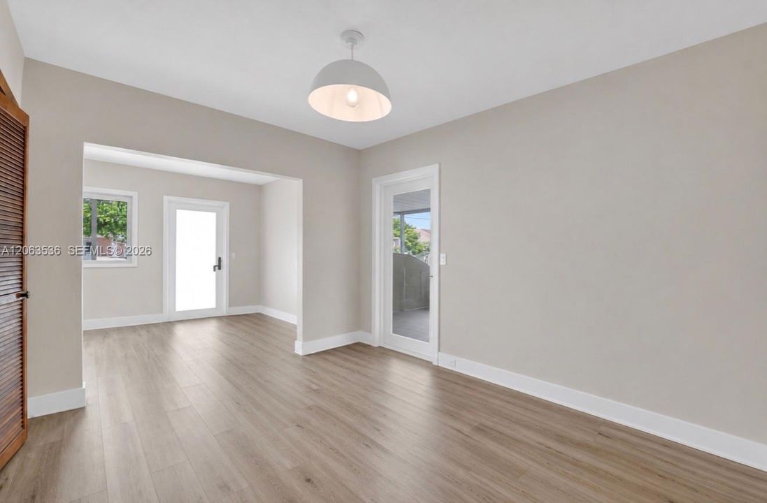 For Rent: $2,500 (2 beds, 2 baths, 1200 Square Feet)