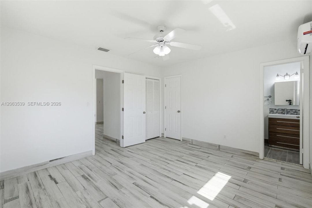 В аренду: $2,450 (1 спален, 1 ванн, 1344 Квадратных фут)