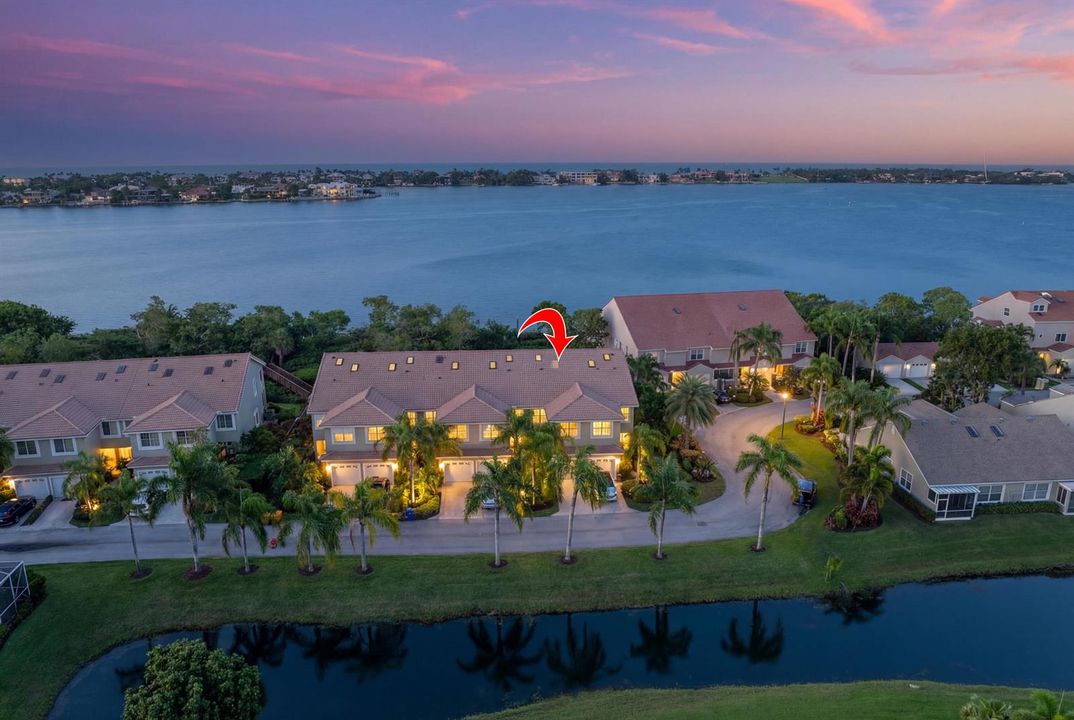 88 N Lakeshore Dr
