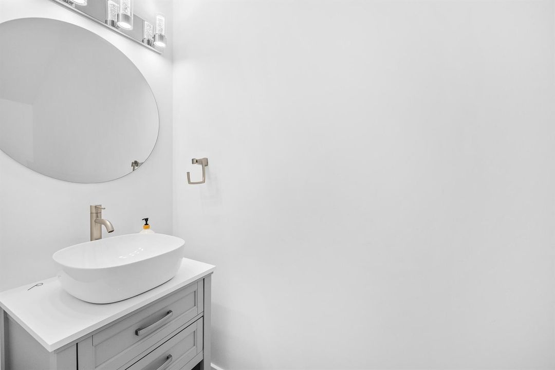 1/2 bathroom