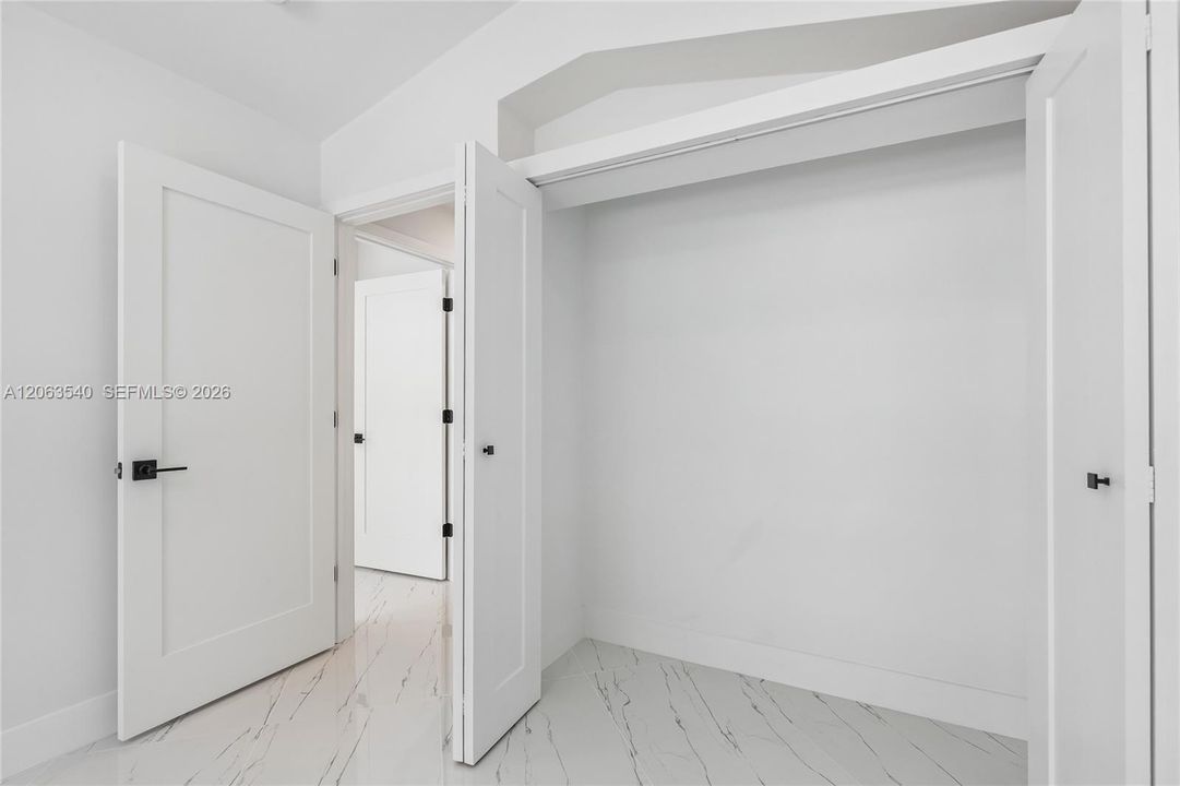 For Sale: $600,000 (3 beds, 2 baths, 1398 Square Feet)