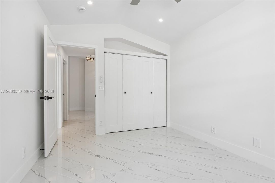 For Sale: $600,000 (3 beds, 2 baths, 1398 Square Feet)