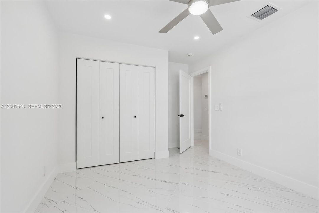 For Sale: $600,000 (3 beds, 2 baths, 1398 Square Feet)