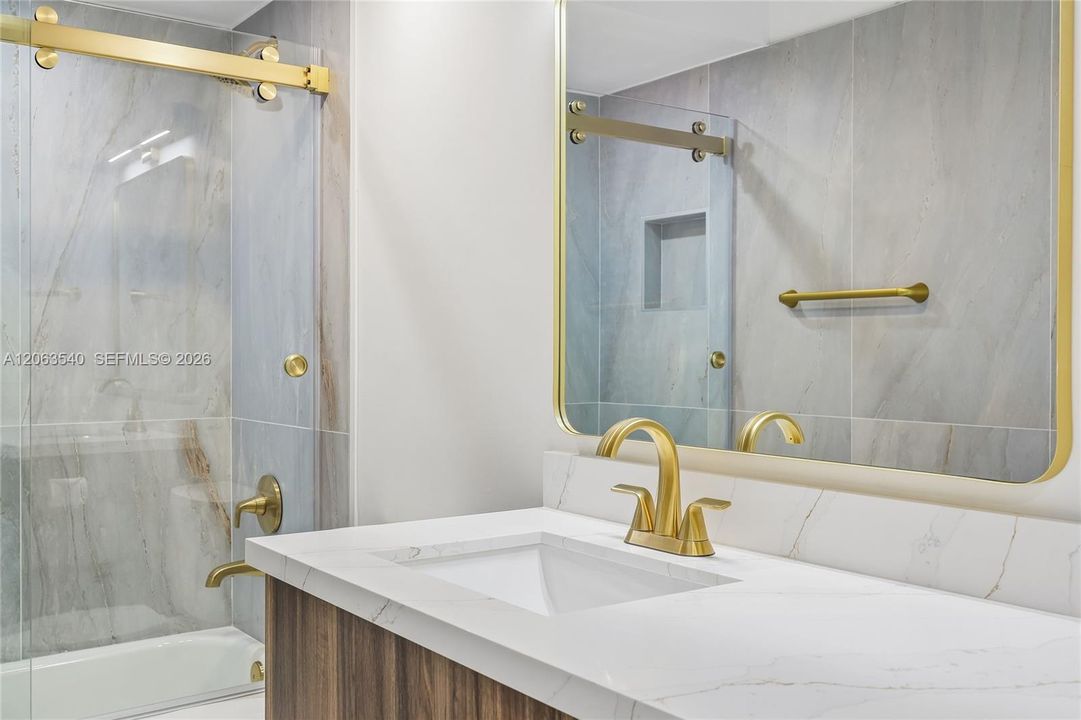For Sale: $600,000 (3 beds, 2 baths, 1398 Square Feet)
