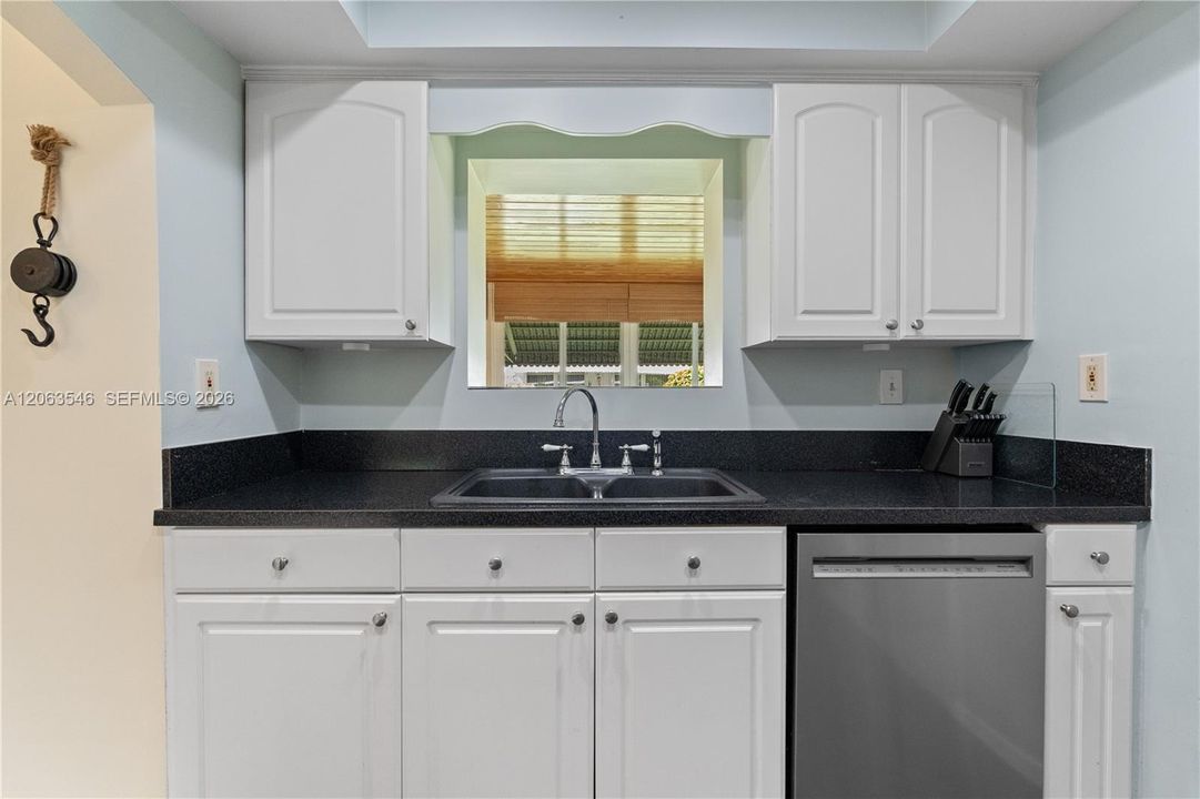 En Venta: $339,000 (2 camas, 1 baños, 1082 Pies cuadrados)