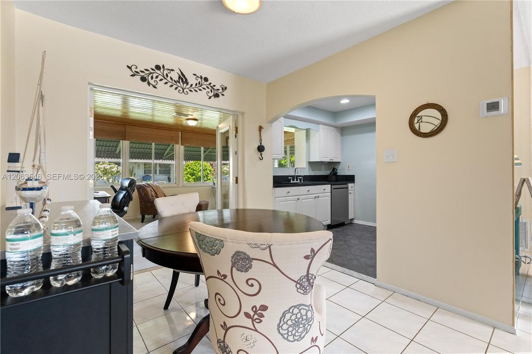 En Venta: $339,000 (2 camas, 1 baños, 1082 Pies cuadrados)