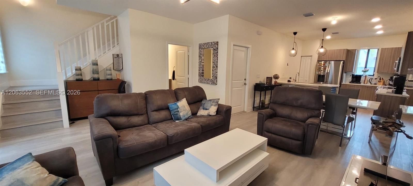 For Sale: $648,000 (3 beds, 2 baths, 1482 Square Feet)