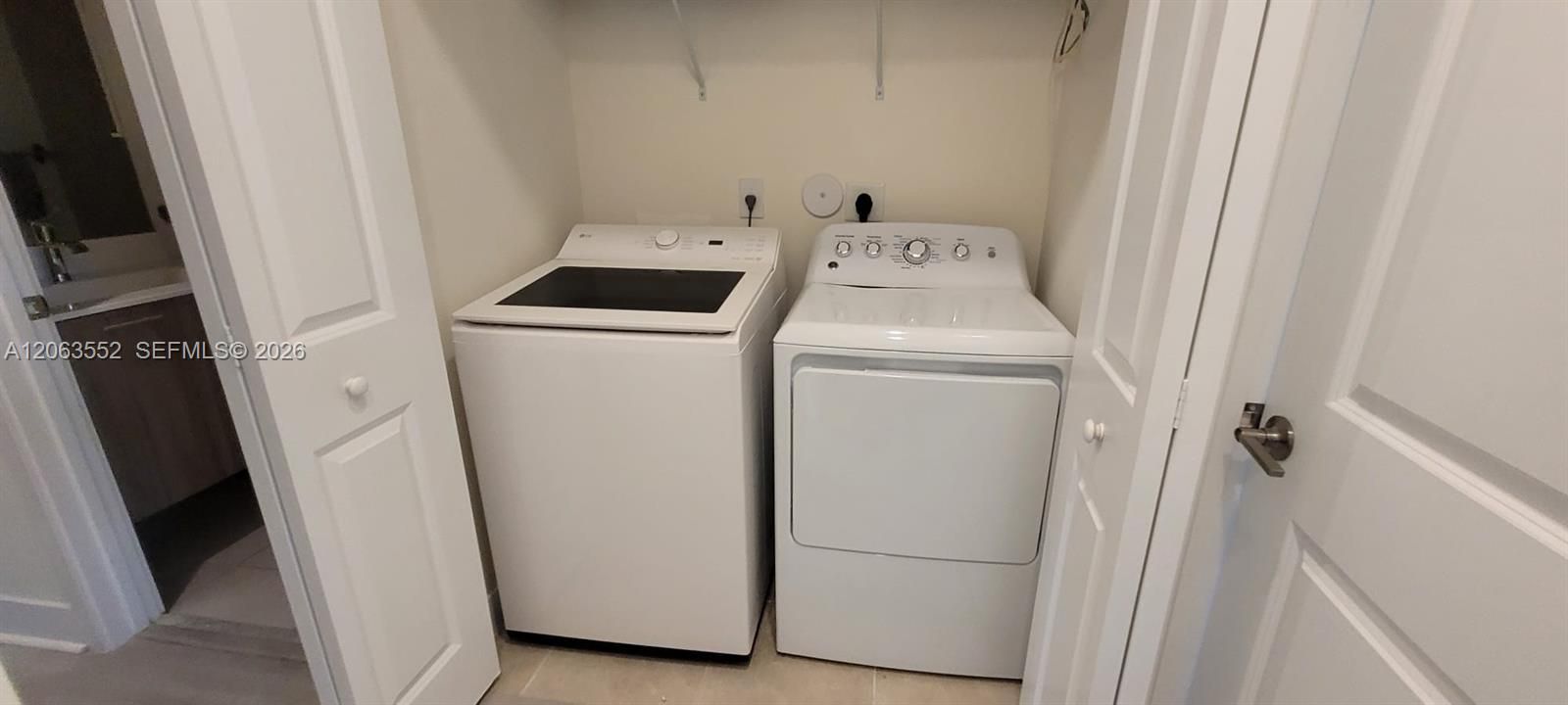 For Sale: $648,000 (3 beds, 2 baths, 1482 Square Feet)