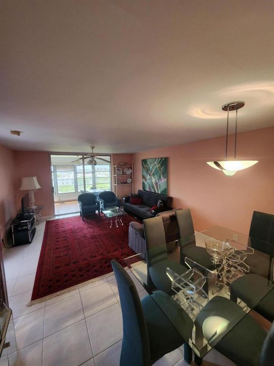 sb living lake view
