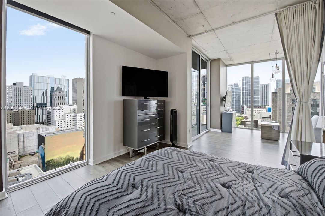 En Venta: $400,000 (1 camas, 1 baños, 607 Pies cuadrados)