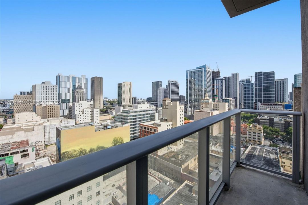 En Venta: $400,000 (1 camas, 1 baños, 607 Pies cuadrados)