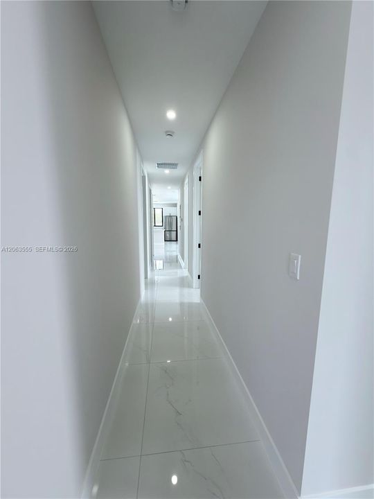 В аренду: $3,300 (3 спален, 2 ванн, 1350 Квадратных фут)